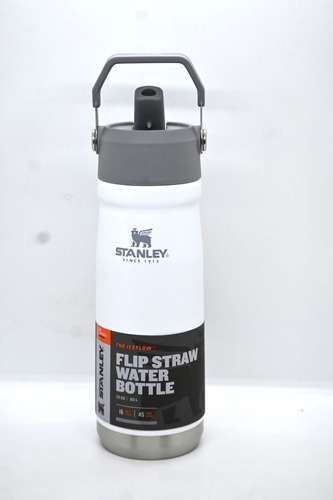 Botella Stanley Flip Straw Water Bottle 22 Oz / 650 Cc