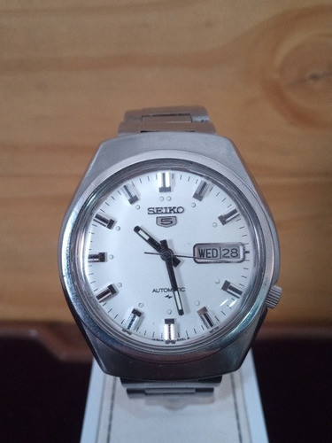 Reloj Seiko 5 Automático 7009-8470