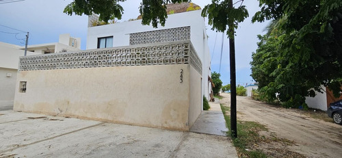 Casa Amueblada En Venta A Una De Cuadra De Las Playas De Chelem, Progreso.