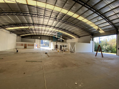 Imagen 1 de 4 de Excelente Galpón En Predio Industrial A Metros De Ramal Escobar - Excelente Zona Y Accesos!