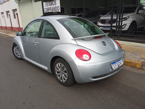 Imagem 2 de 4 de New Beetle