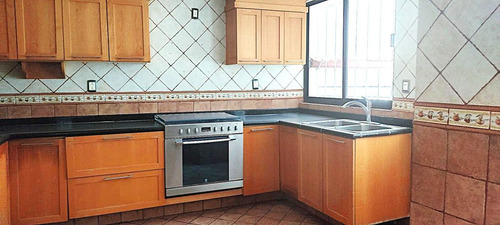 Casa En Venta En San Francisco Coaxusco, Metepec
