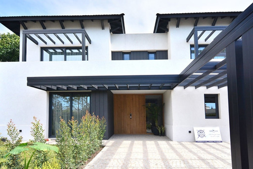 Imagen 3 de 30 de Casa En Venta En Santa Barbara, Tigre, G.b.a. Zona Norte