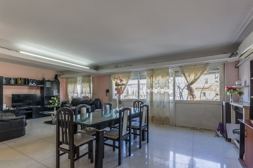 Taller Con Vivienda En Caba: Lote Propio, Terraza Y Quincho