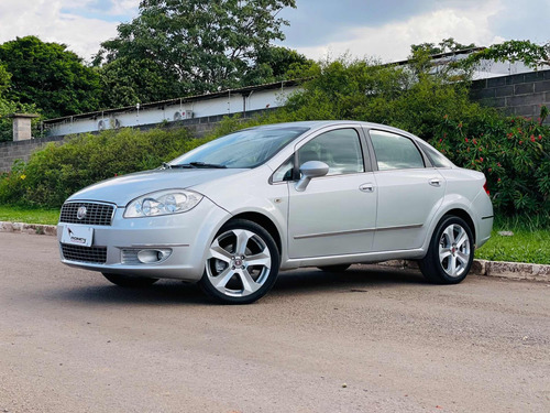 Fiat Linea 1.8 16v Essence Flex 4p