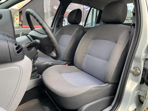 Renault Clio Sedan Expression 1.6