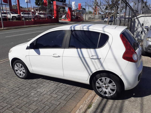 Imagem 3 de 4 de Fiat Palio Essence 1.6 4p 2014
