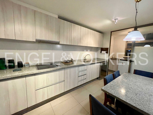 Gran Departamento Con 148 M2, Sector Parque Brasil