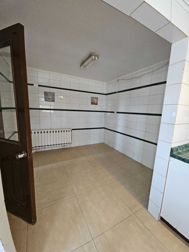 Amplia Casa En Venta En Parcela (82309)