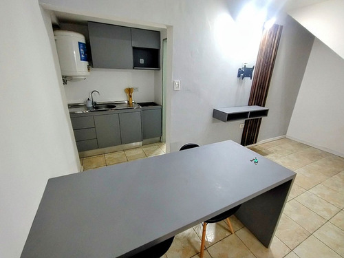 Venta Monoambiente De Pasillo Reciclado Zona Rio