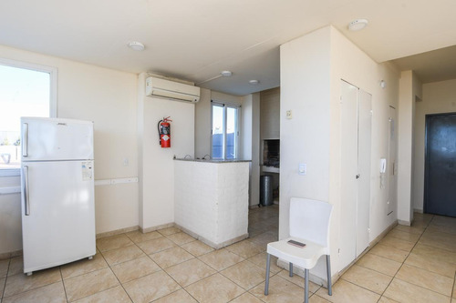 Imagen 24 de 25 de Departamento De 1 Dormitorio En Venta Con Cochera Amenities Quincho Pileta Centro