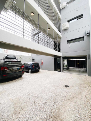 Imagen 7 de 22 de Venta Departamento 4 Ambientes En La Calabria Con Balcón Y 3 Cocheras