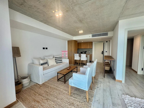 Venta- Surfside - Loft , Playa Brava , Punta Del Este Sap6036526