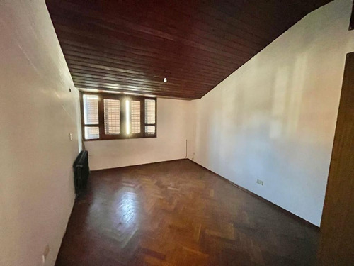 Imagen 14 de 30 de Lote Con Chalet Apto Edificio Pb Y 7 Pisos Chauvin