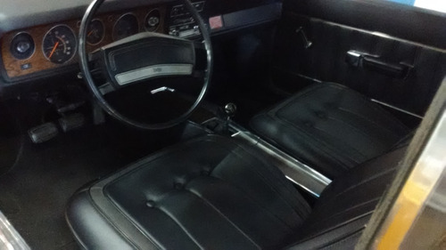 Dodge Charger R/t V8 Carangas Garage