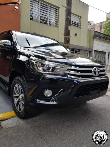 Toyota Hilux 2.8 Cd Srv 177cv 4x4 At 2016