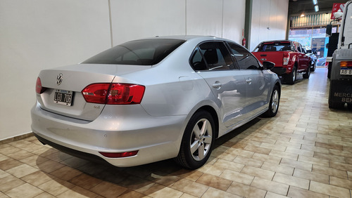 Volkswagen Vento 2.5 Luxury 170cv