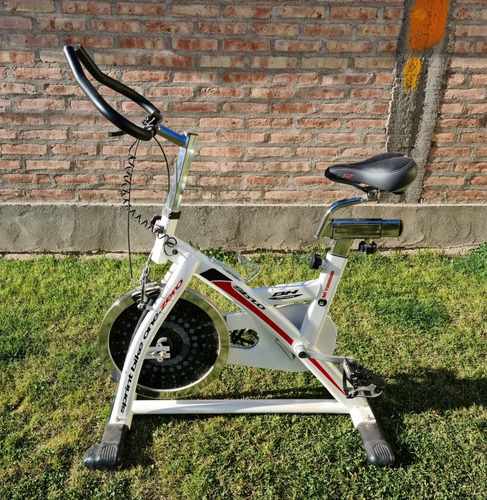 Bicicleta Fija Sb 1.0 Bh Fitness (disco De Inercia D 18 Kg)