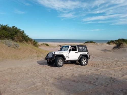 Imagen 13 de 15 de Jeep Wrangler 3.6 Sport