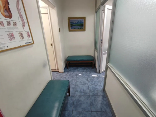 Venta Oficina 9p/3b - Santiago