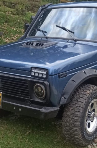 Lada Niva Toma De Aire Capot Cebu Accesorio Lujo