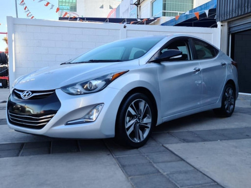 Hyundai Elantra Limited Navi Aut 1.8l V4 145 Hp Plata 2016