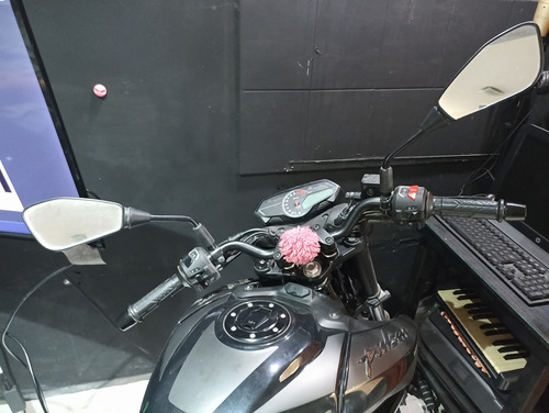 Bajaj Pulsar N250 2023, Color Negro, En Excelentes Condicion