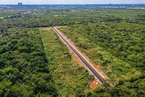 Terrenos Residenciales Cerca De Plaza La Isla Y Citadella - 