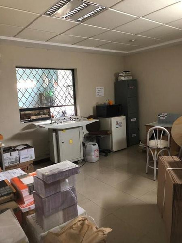 Imagen 8 de 9 de Venta Local Comercial Semiamueblado Col Madero Monterrey Muy Centrico