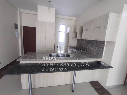 Imagen 4 de 10 de Se Vende, Apartamento En Res. San Andrés. Urb. San Miguel