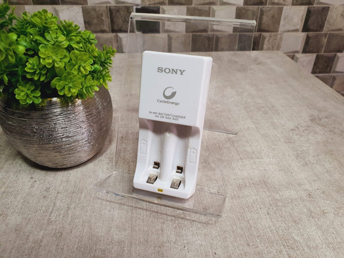 Carregador De Pilhas Sony Cycle Energy S/ Juros