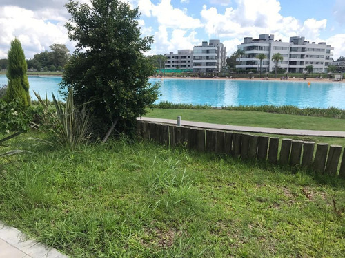 Venta 1 Amb. En Lagoon Pilar Con Jardin Y Vista A La Laguna