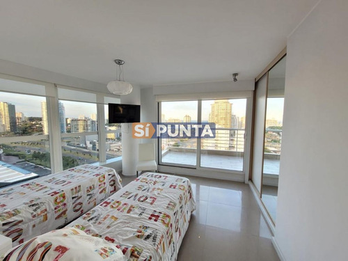 Imagen 13 de 25 de Apartamento En Alquiler De Máxima Categoría , Playa Mansa , Punta Del Este