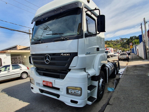 Imagem 1 de 5 de Mercedes Benz 2540 Axor Ano 2006 Teto Alto