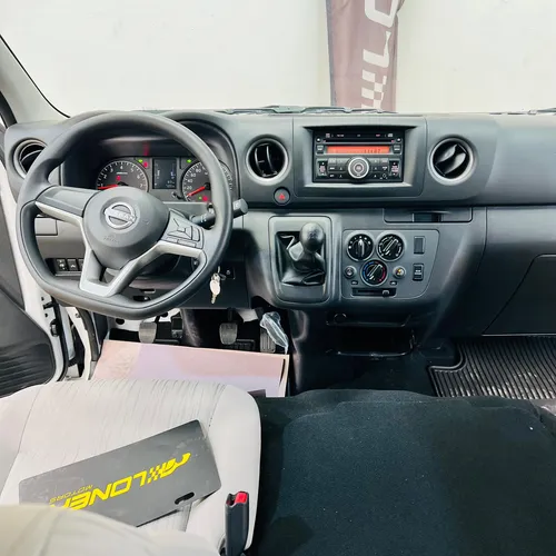 Nissan Urvan 2.5 15 Pas Amplia Aa Mt