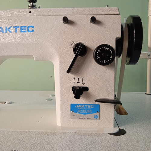 Imagen 7 de 8 de Maquina Coser Zig Zag Y Recta Industrial Modelo 20u Servo