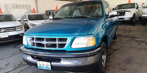 Ford F-150 Xlt V6 Cab Y Media