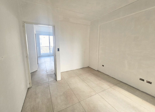 Venta 2 Ambientes Sobre Av. Cordoba