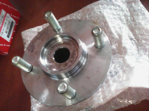 Cubo De Rueda Delantero Mitsubishi Lancer 2.0 (original)