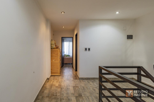 Dúplex En Venta - 2 Dormitorios 2 Baños 1 Cochera - 110mts2 - Los Hornos