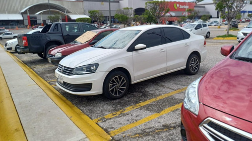 Volkswagen Vento 1.6 Confortline At