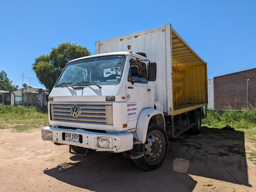 Volkswagen 14-170 Caja Con Pirámide.