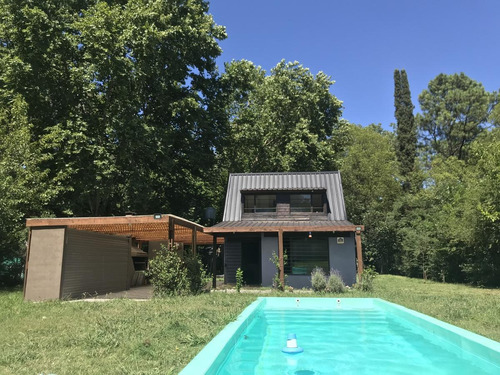Imagen 1 de 12 de Venta Casa Quinta De 2 Plantas Sobre 1.900 M2 - La Reja Sur