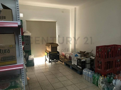 Imagen 5 de 11 de Local Comercial En Venta En La Plata