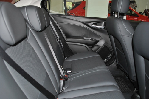 Imagen 12 de 25 de Fiat Cronos Precision At