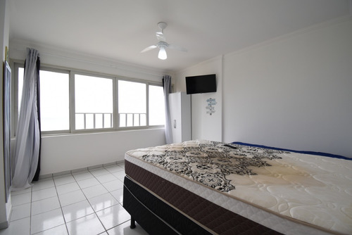 Imagem 8 de 14 de Apartamento À Venda No Centro De Peruíbe De Frente Ao Mar.