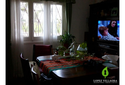 Casa En Venta De 2 Dor. | 4 Amb. B° Los Boulevares - Córdoba -