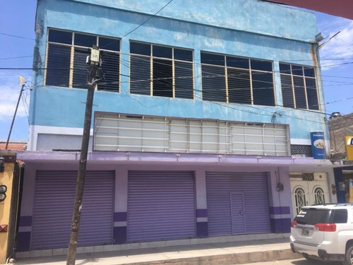 Imagen 1 de 3 de Local Comercial En Renta Av. Central Poniente