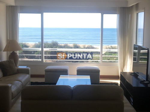 Imagen 1 de 27 de Penthouse En Playa Brava Frente Al Mar En Alquiler