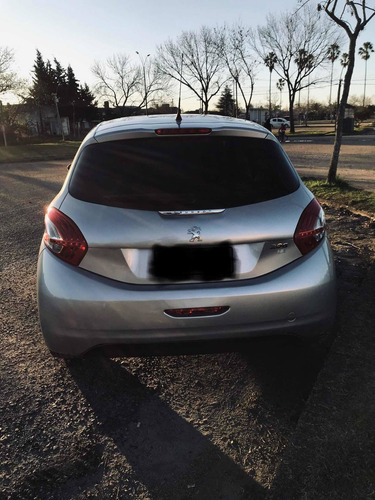 Peugeot 208 1.2 5 Puertas